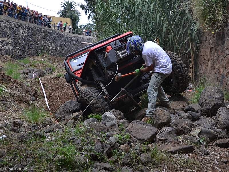 Land Rover trial 4x4