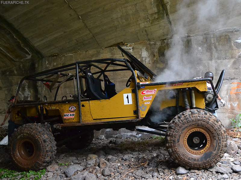 Land Rover trial 4x4