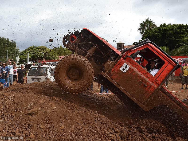 Land Rover trial 4x4