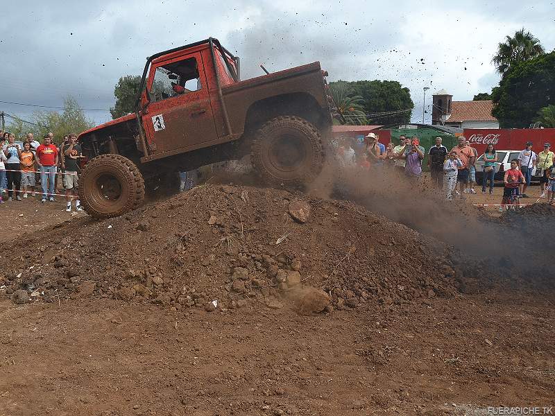 Land Rover trial 4x4