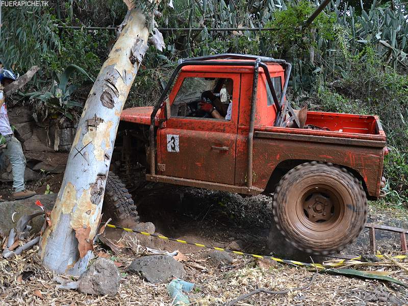 Land Rover trial 4x4