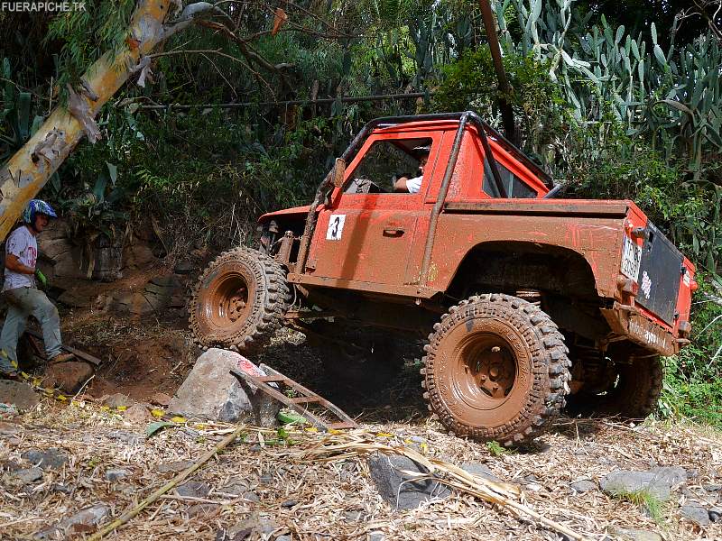 Land Rover trial 4x4