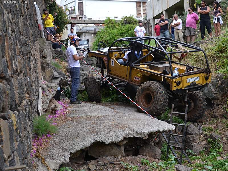 Land Rover trial 4x4