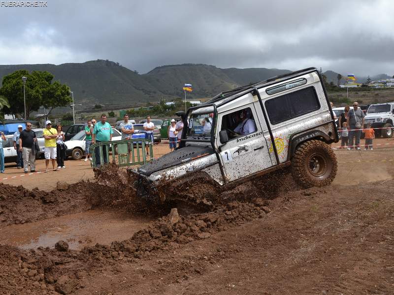 Land Rover trial 4x4