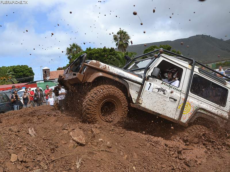 Land Rover trial 4x4