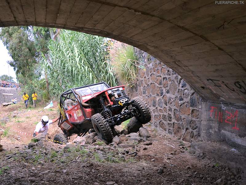 Land Rover trial 4x4