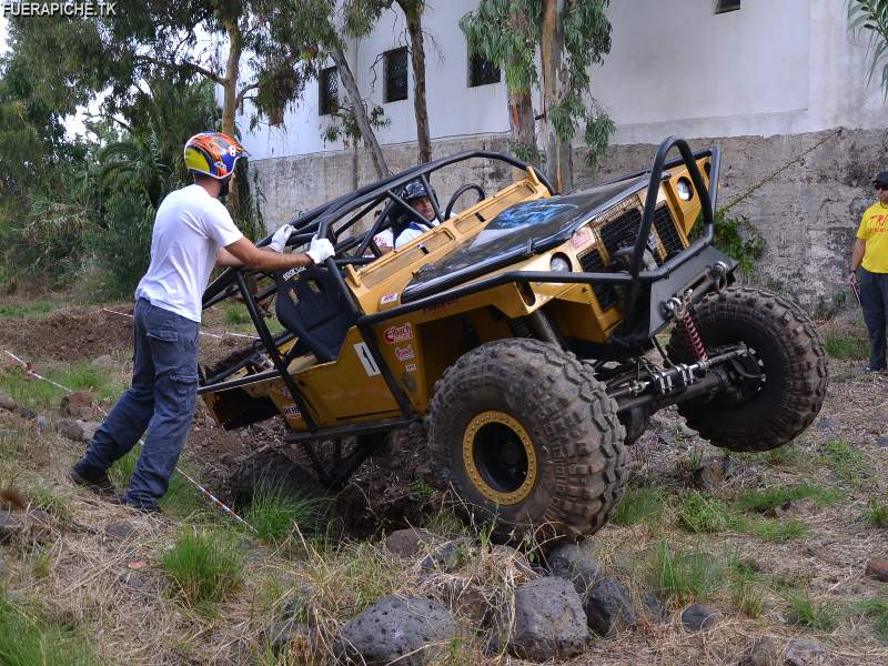 Land Rover trial 4x4