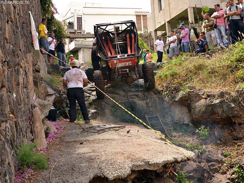 Land Rover trial 4x4