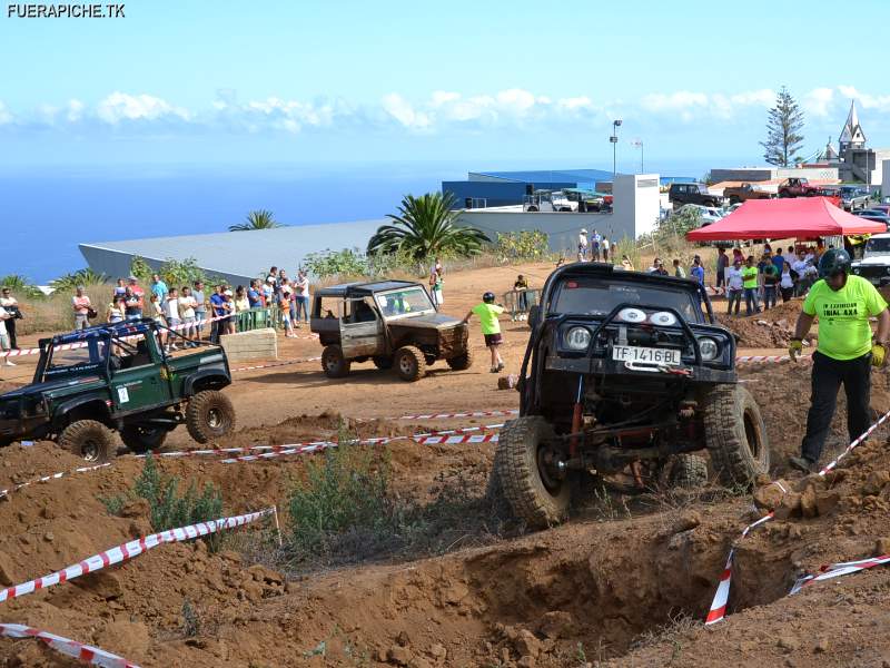 Suzuki Samurai trial 4x4