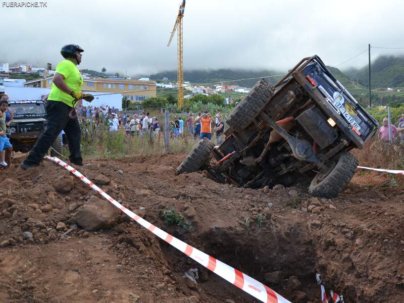 Suzuki Samurai trial 4x4
