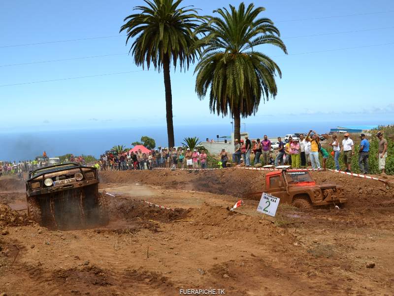 Carrera en barro, trial 4x4