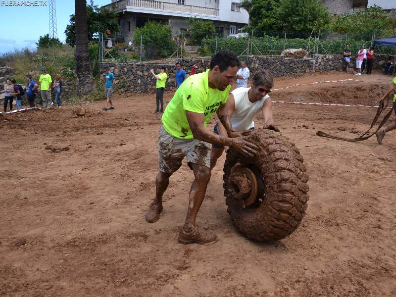 Land Rover Defender 90 trial 4x4
