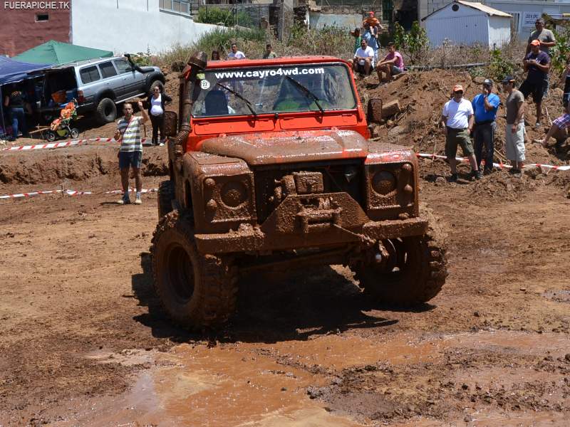 Land Rover Defender 90 trial 4x4