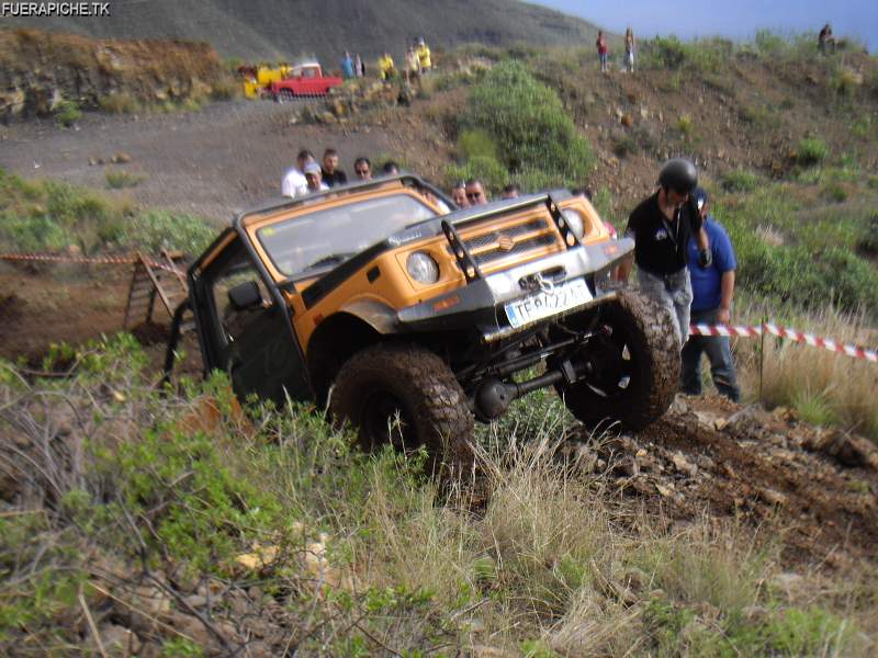 Suzuki Samurai trial 4x4