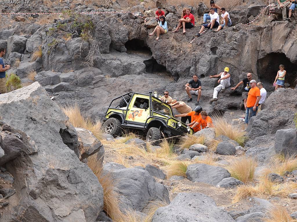 Suzuki Samurai trial 4x4