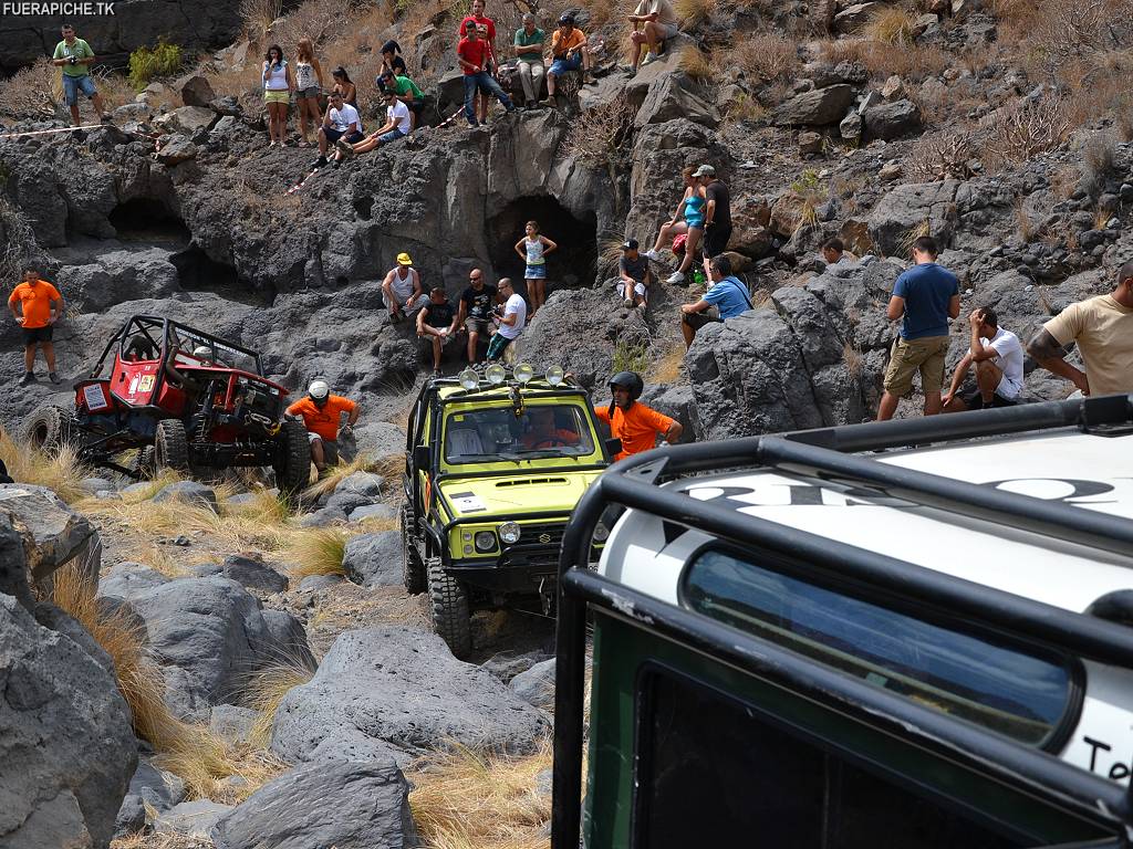 Land Rover Defender 90 trial 4x4